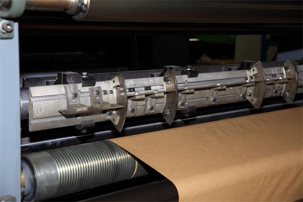 Ευφυής μηχανή τσαντών εγγράφου 2 - 4 στρώματα Kraft με το σύστημα συμπιεσμένου αέρα